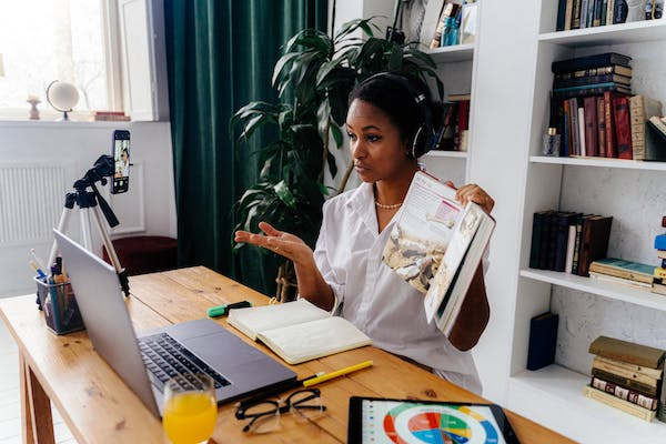 The Surprising Benefits of Reading for Personal Development&nbsp; Knowledge
